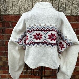 Hollister Crop Sweater Long Sleeve Pullover Soft Snowflake Mock-neck Knit S